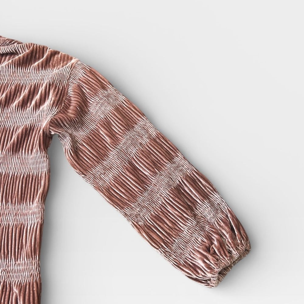 Umgee Velvet Ruched Tiered Button Up Long Sleeve Top Blush Size Medium - Picture 6 of 12